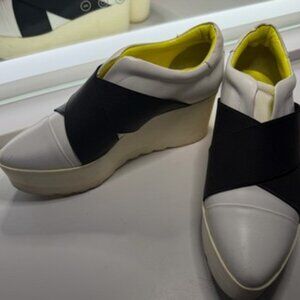 Black/White Kendal-Kyllie Leather Platform shoes 8
